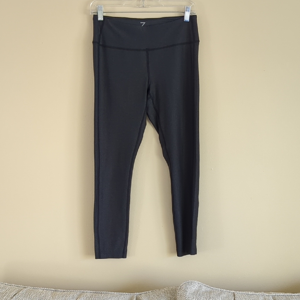 Medium Z By Zella Gray Capri Length Leggings Activewear Athletic